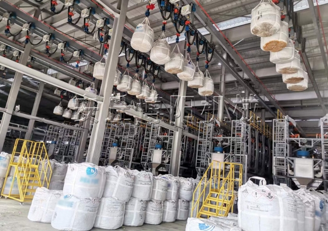 不落地噸袋拆包機(jī)   氧化鋁全自動噸袋破包機(jī)   卸車拆包一體化