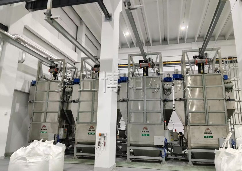 安丘博陽(yáng)機(jī)械噸袋拆包機(jī)   尿素噸包破包機(jī)案例