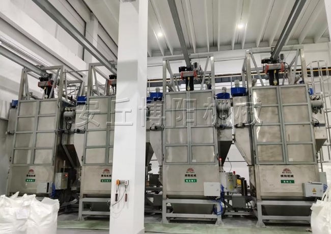 片堿噸袋拆包機優(yōu)勢   淄博噸包無塵拆包機   一鍵啟動操作簡單方便